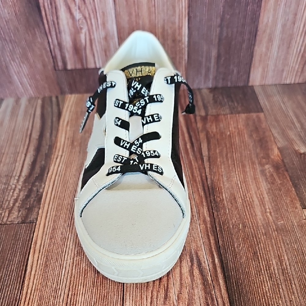Vintage Havana Black and White Sneakers with Gold Highlights - Picture 7 of 10